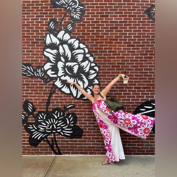 FARM RIO Maia Linen Jumpsuit - Picture 6 of 11